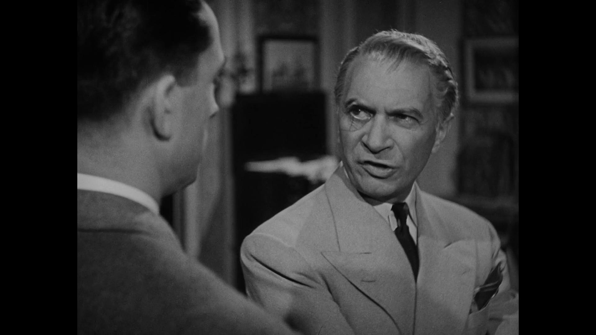 Aimé Clariond dans le film policier français Monsieur La Souris (1942) de Georges Lacombe