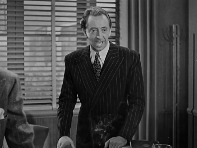 John Abbott dans le film policier The Falcon in Hollywood (1944) de Gordon Douglas