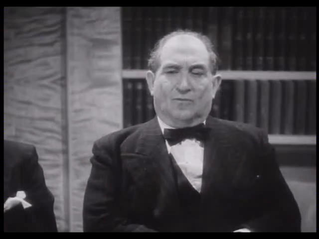 Marcel Vallée dans le film comique Les cinq sous de Lavarède (1939) de Maurice Cammage