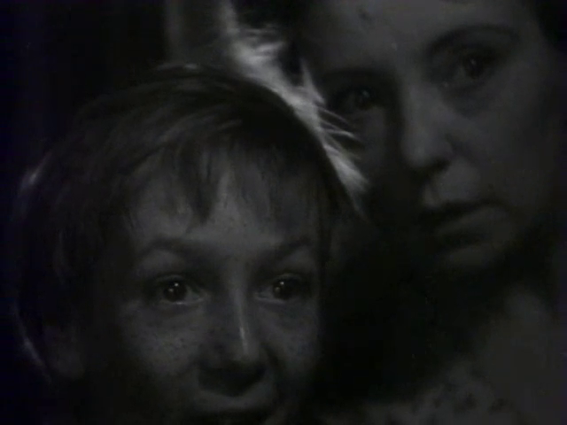 Robert Lynen et Christiane Dor dans Poil de carotte (1932) de Julien Duvivier