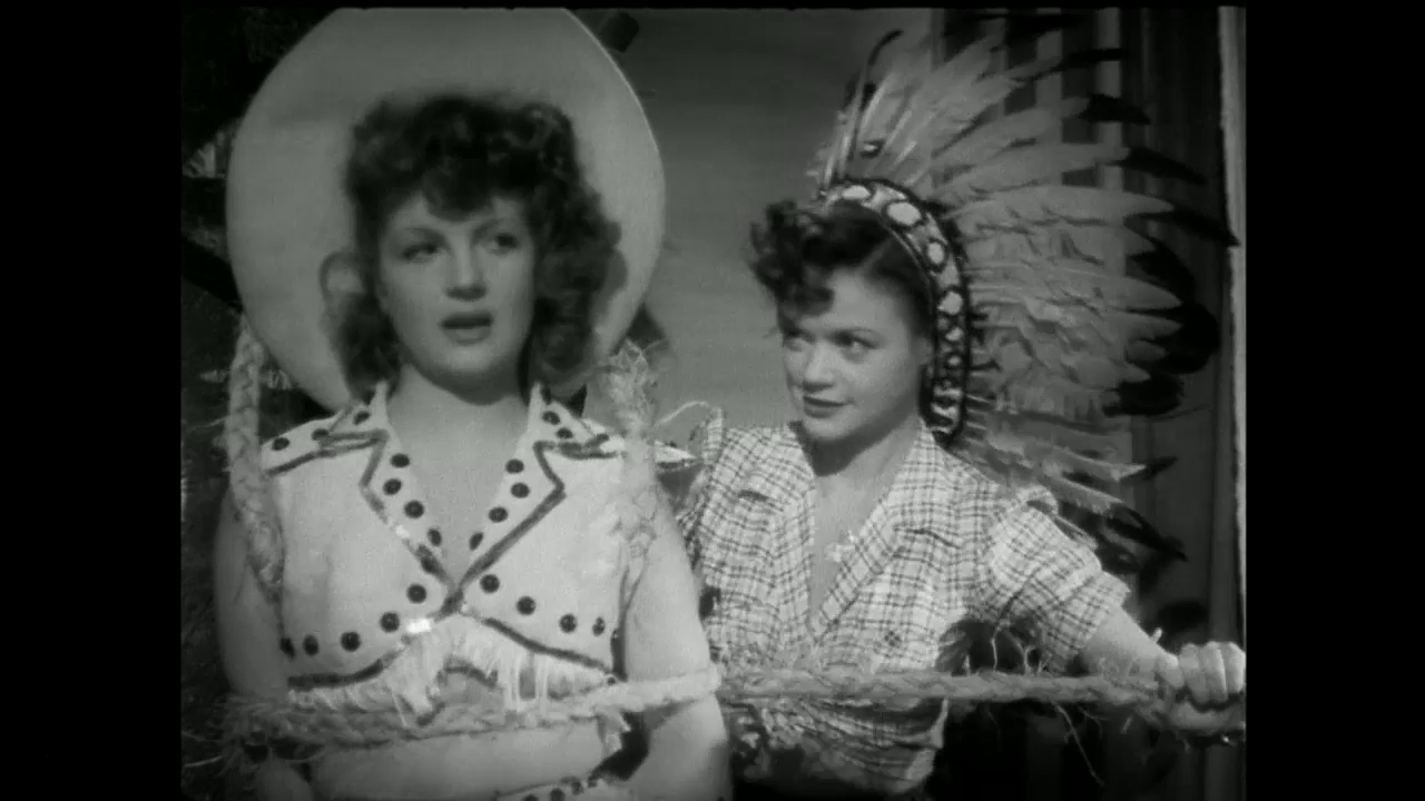 Simone Simon et Corinne Calvet dans Pétrus (1946) de Marc Allégret