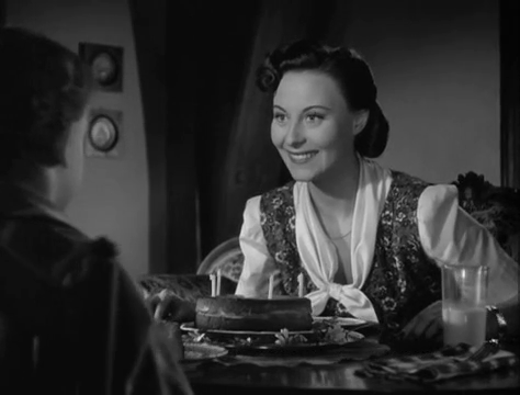 Michèle Morgan dans le film américain Passage to Marseille (Passage pour Marseille, 1944) de Michael Curtiz