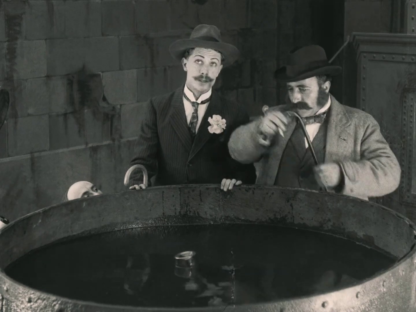Georges Melchior et Edmond Bréon dans le film muet français Fantômas (1913/1914) de Louis Feuillade