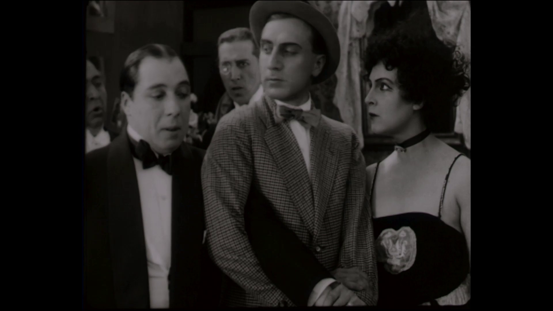 Dimitri Buchowetzki, Ivan Mosjoukine et Nathalie Lissenko dans L'angoissante aventure (1920) de Yakov Protazanov