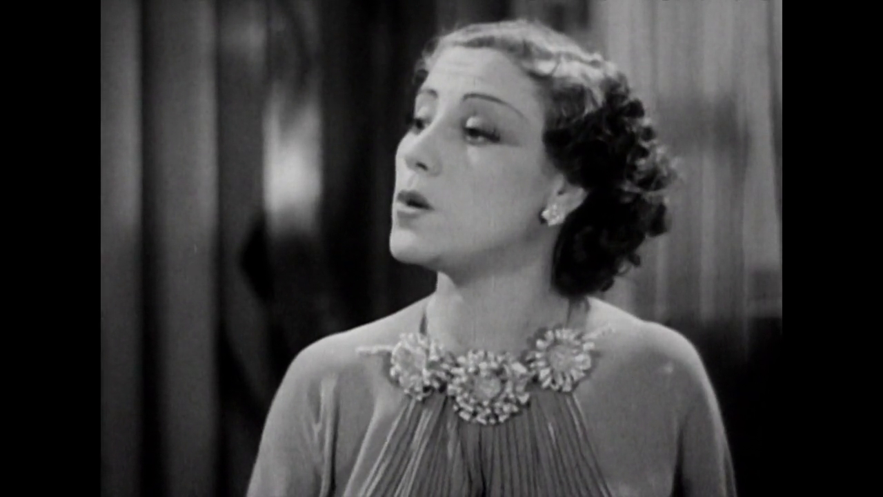 Mireille Perrey dans le film La fessée (1937) de Pierre Caron