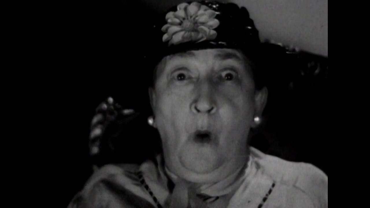 Marguerite Moreno dans La fessée (1937) de Pierre Caron