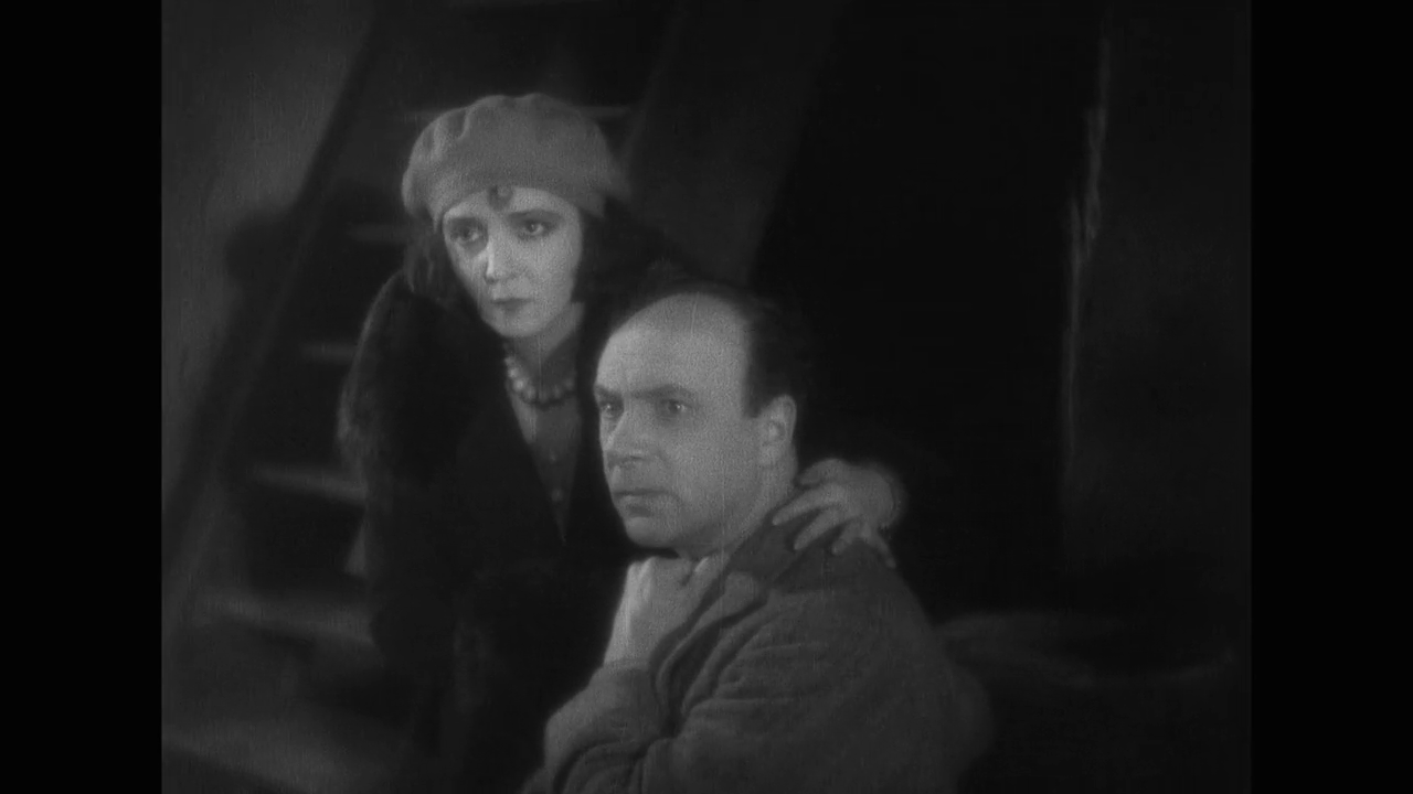 France Dhelia et Lucien Callamand dans le film à épisodes Méphisto (1931) de Henri Debain et Nick Winter