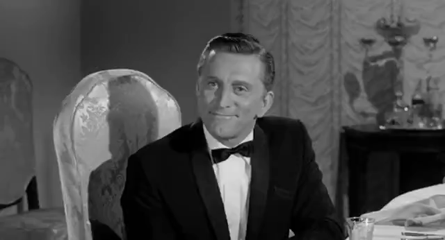 Kirk Douglas dans le film policier The list of Adrian Messenger (Le dernier de la liste, 1963) de John Huston