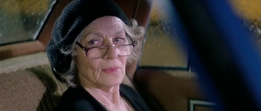 Viveca Lindfors dans le film Stargate (Stargate, la porte des étoiles, 1994) de Roland Emmerich
