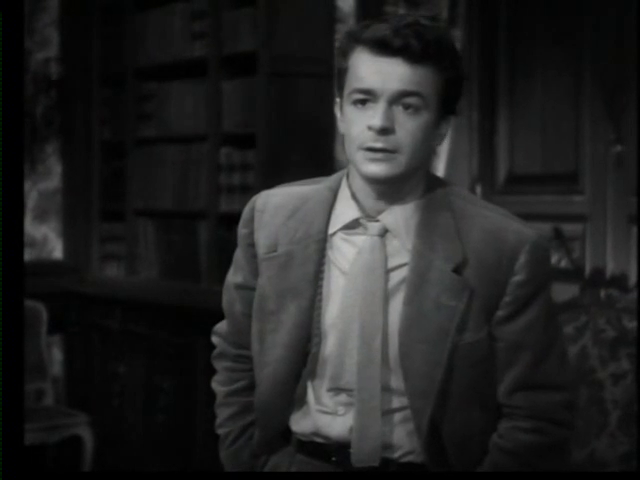 Serge Reggiani est Rouletabille dans Le parfum de la dame en noir (1949) de Louis Daquin