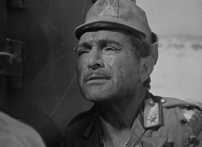 J. Carrol Naish dans le film américain Sahara (1943) de Zoltan Korda