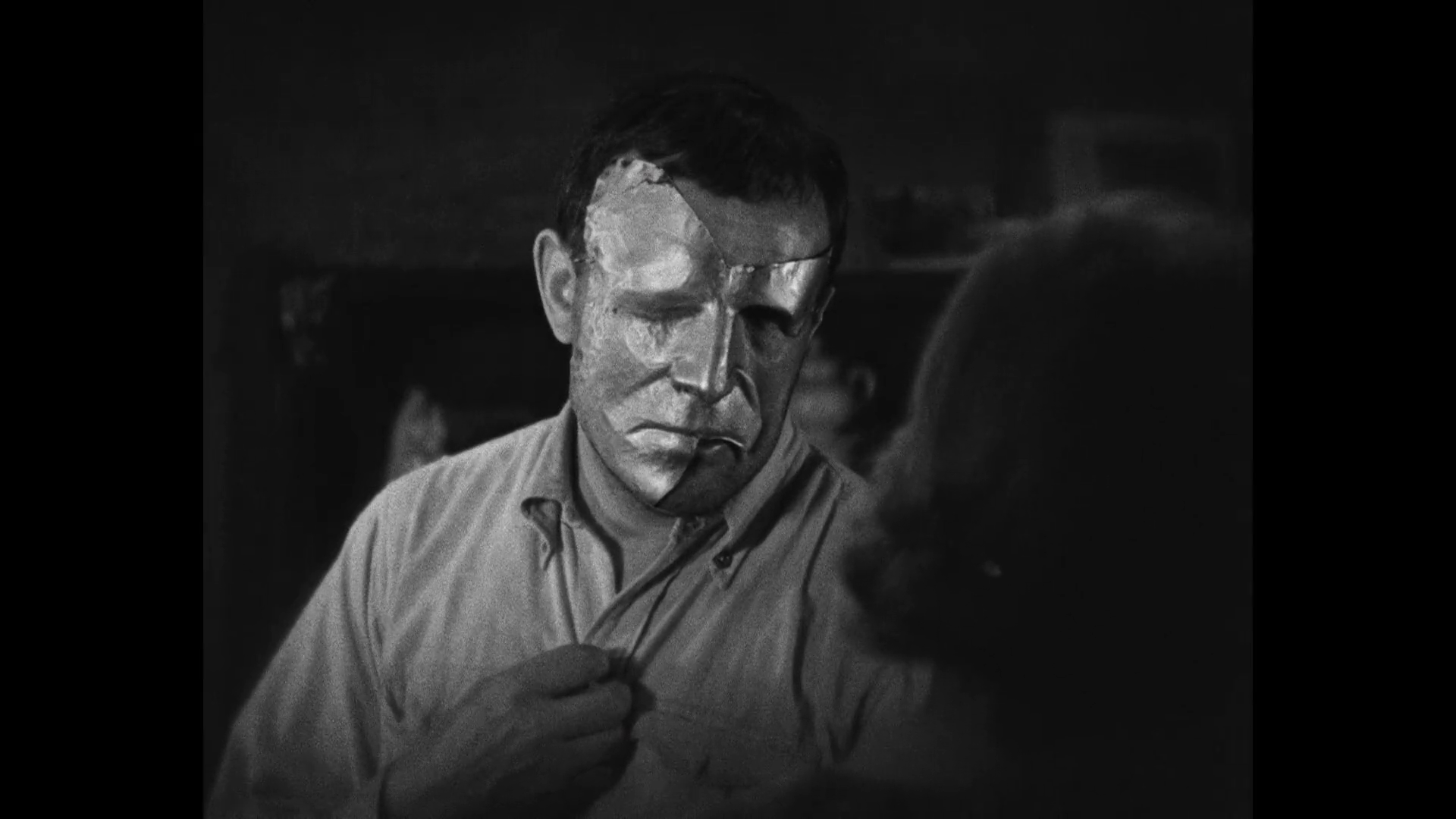 Charles Vanel dans le film muet Dans la nuit (1930) de Charles Vanel