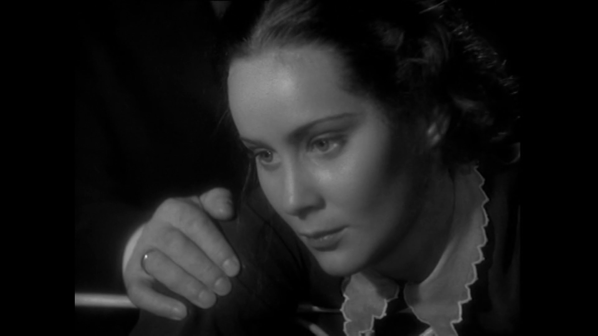 Alida Valli dans Piccolo mondo antico (Le mariage de minuit, 1941) de Mario Soldati