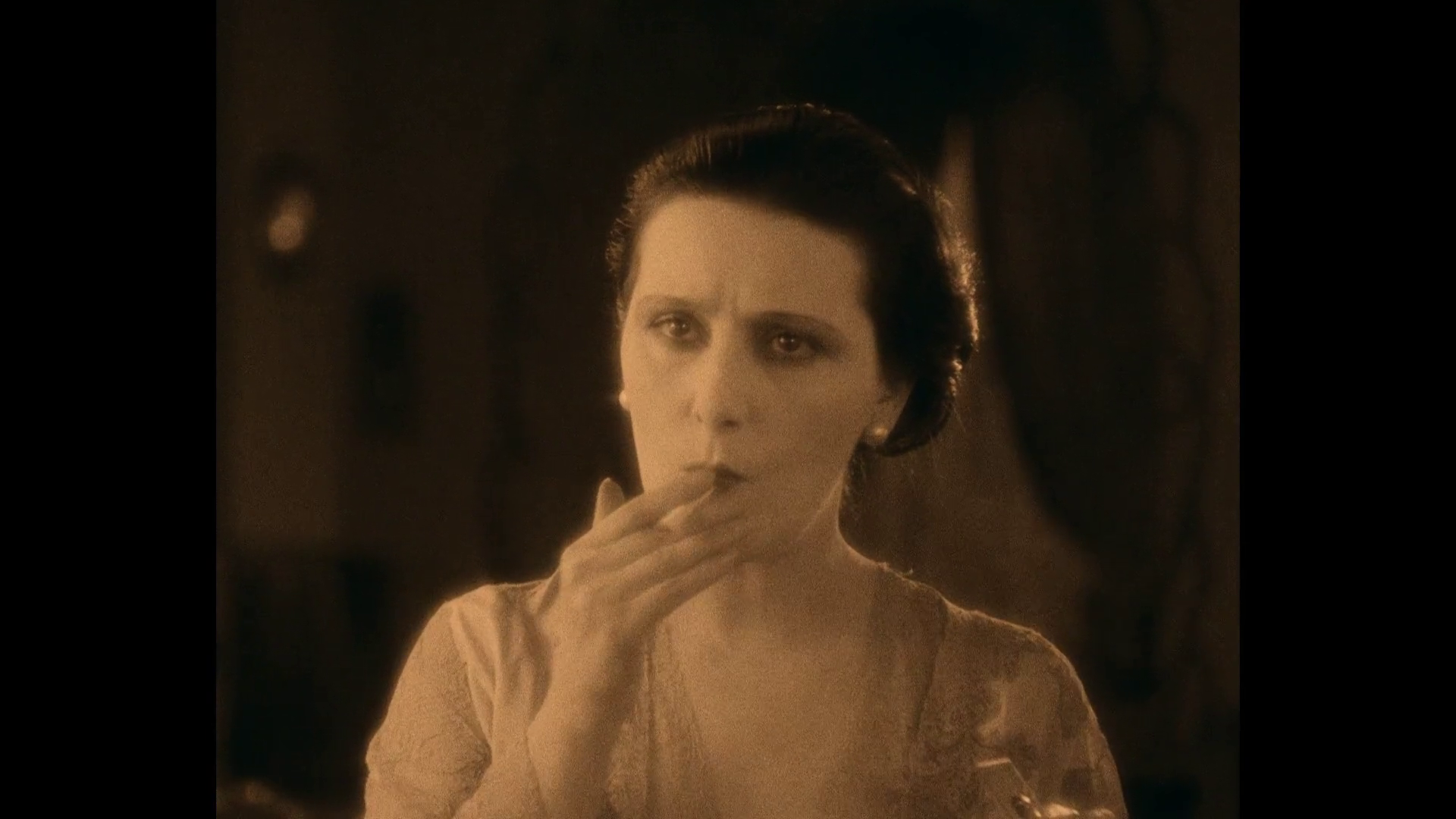 L'actrice Lil Dagover dans le film muet français La grande passion (1928) d'André Hugon
