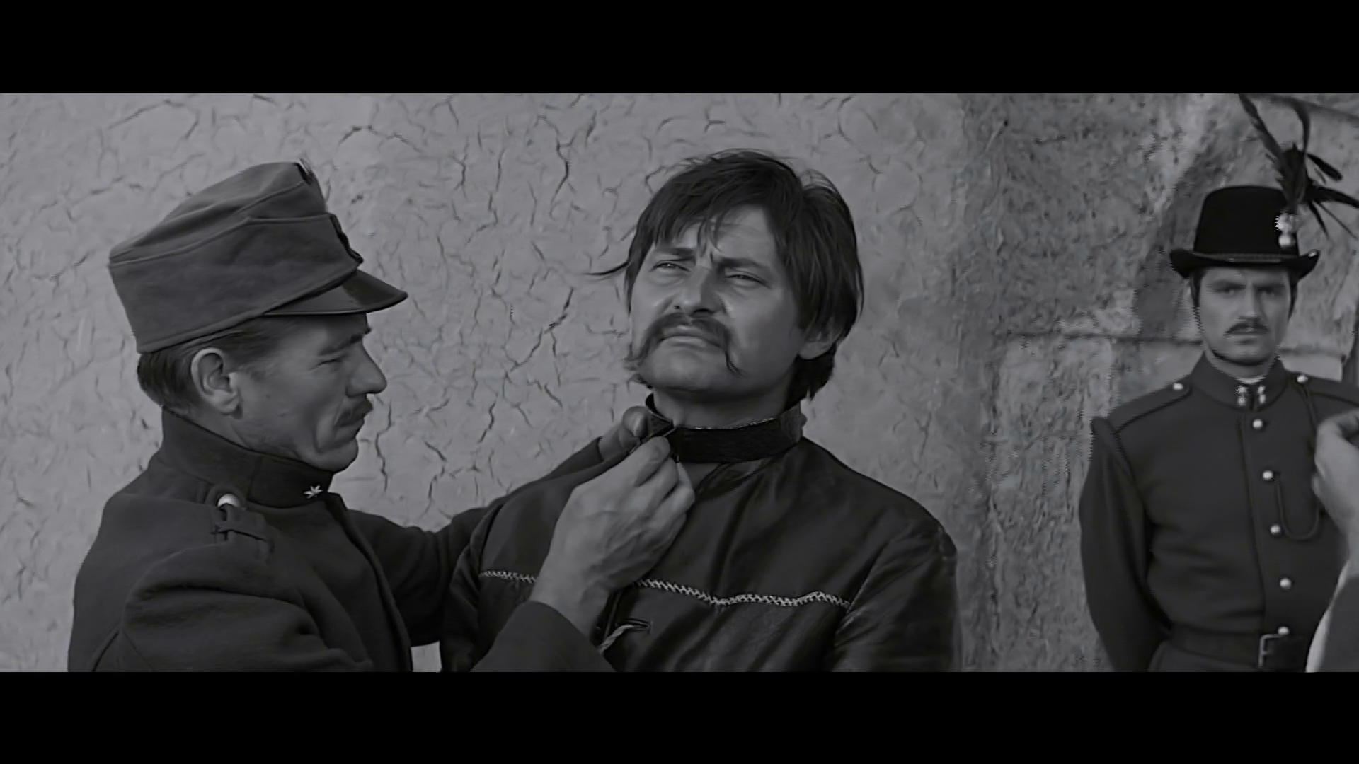 Image du film hongrois Szegénylegények (Les sans-espoir, 1966) de Miklós Jancsó
