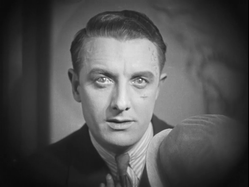 Henry Victor dans le film L'argent (1928) de Marcel L'Herbier