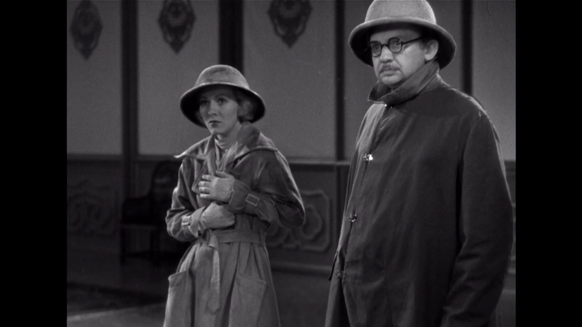 Karen Morley et Jean Hersholt dans le film américain The mask of Fu Manchu (Le masque d'or, 1932) de Charles Brabin
