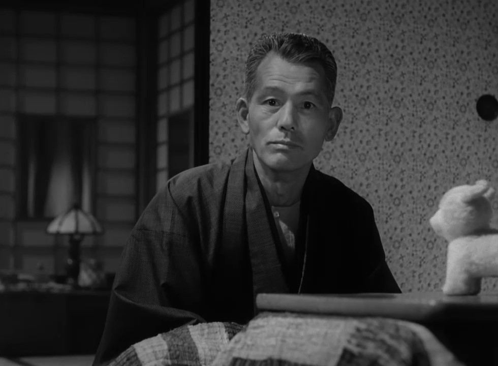 Chishū Ryū dans le drame japonais 東京暮色 (Crépuscule à Tokyo, 1957) de 小津 安二郎 (Yasujirō Ozu)