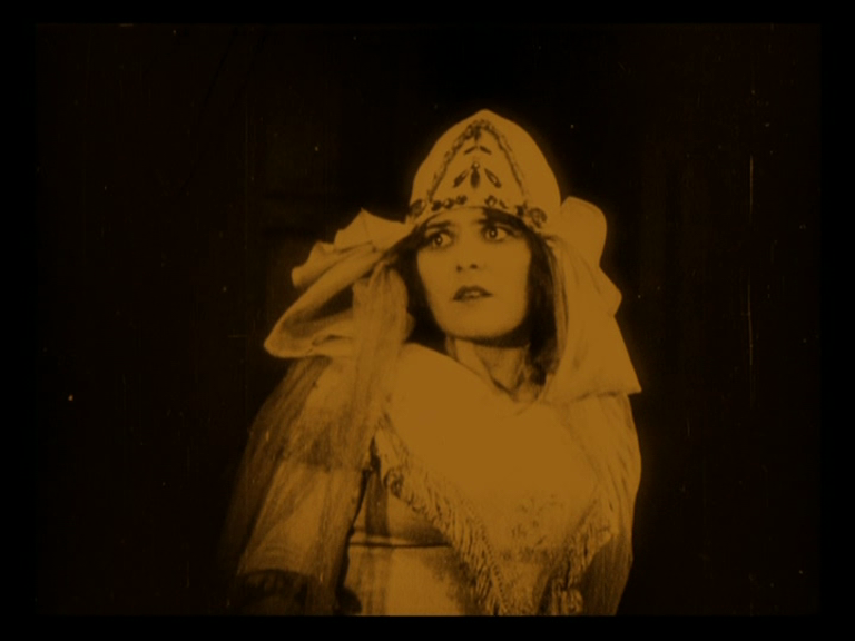 Liane Haid dans le drame muet allemand Schlagende Wetter (Grisou, 1923) de Karl Grune