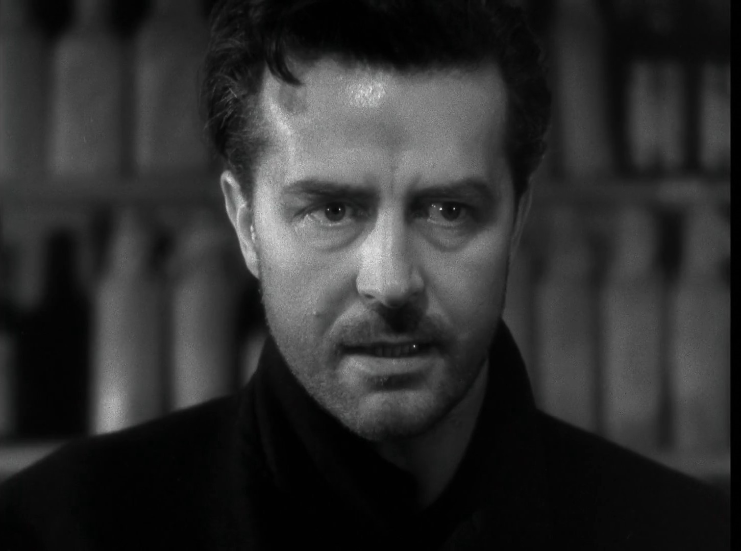 Ray Milland dans le film américain The lost weekend (Le poison, 1945) de Billy Wilder