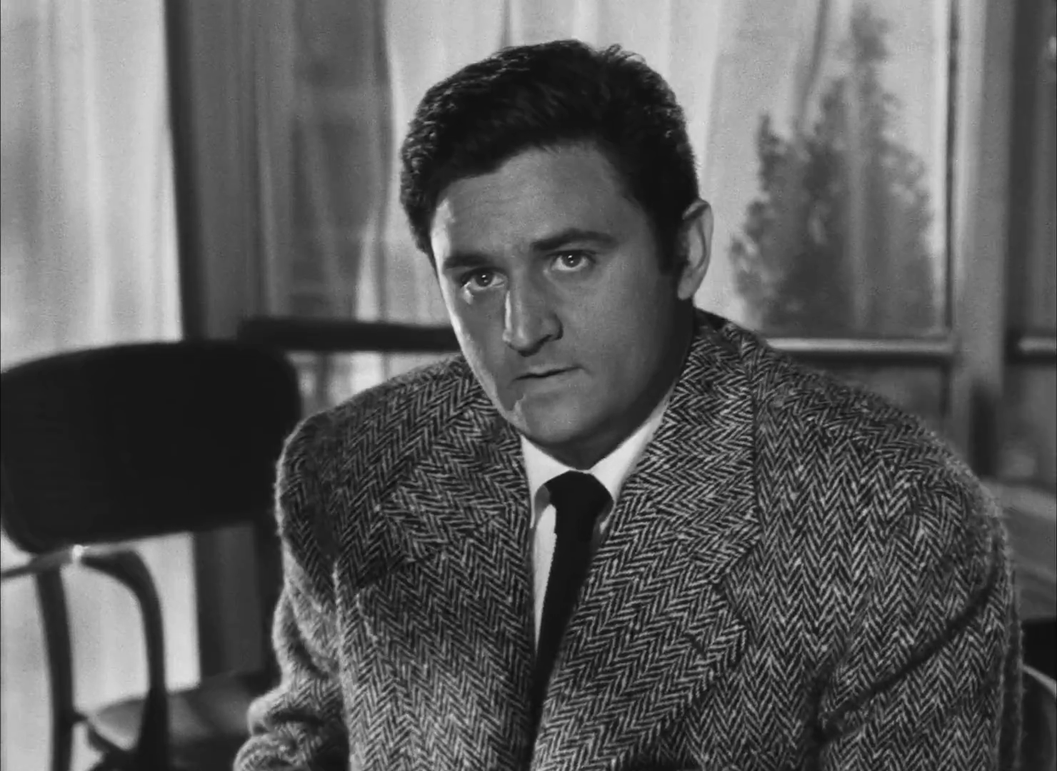 Roger Hanin dans Gas-oil (1955) de Gilles Grangier