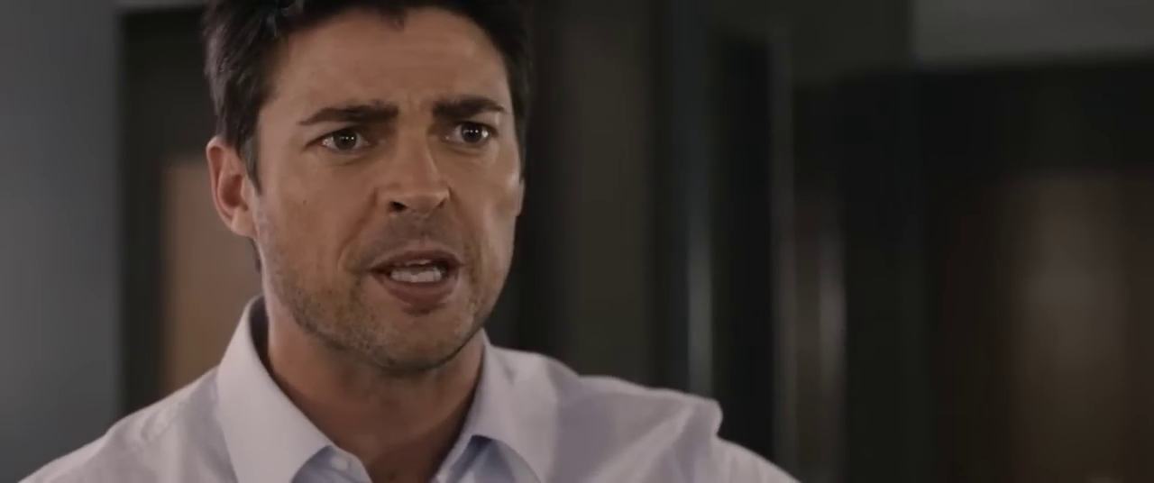 Karl Urban dans le thriller The loft (Vertiges, 2014) d'Erik van Looy