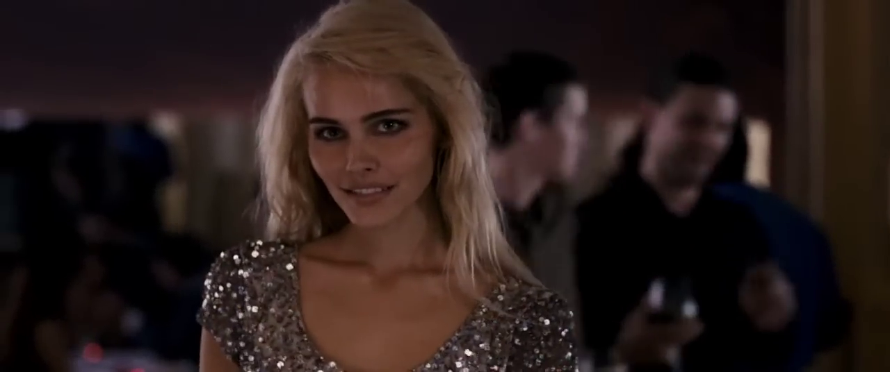 La comédienne Isabel Lucas dans le thriller The loft (Vertiges, 2014) d'Erik van Looy