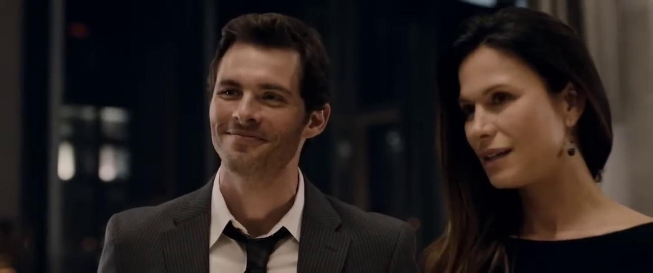 James Marsden et Rhona Mitra dans le film policier The loft (Vertiges, 2014) d'Erik van Looy