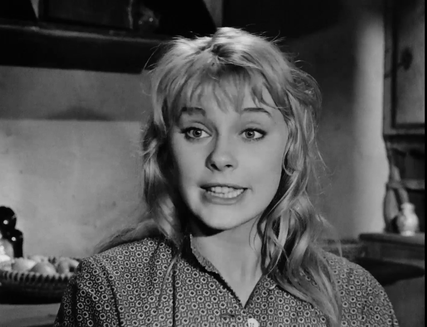Elke Sommer dans Das Totenschiff (Les mutins du Yorik, 1959) de Georg Tressler