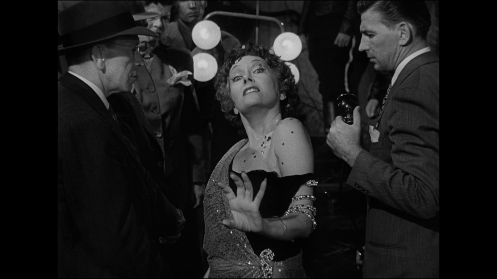 Gloria Swanson dans le film Sunset Boulevard (Boulevard du crépuscule, 1950) de Billy Wilder