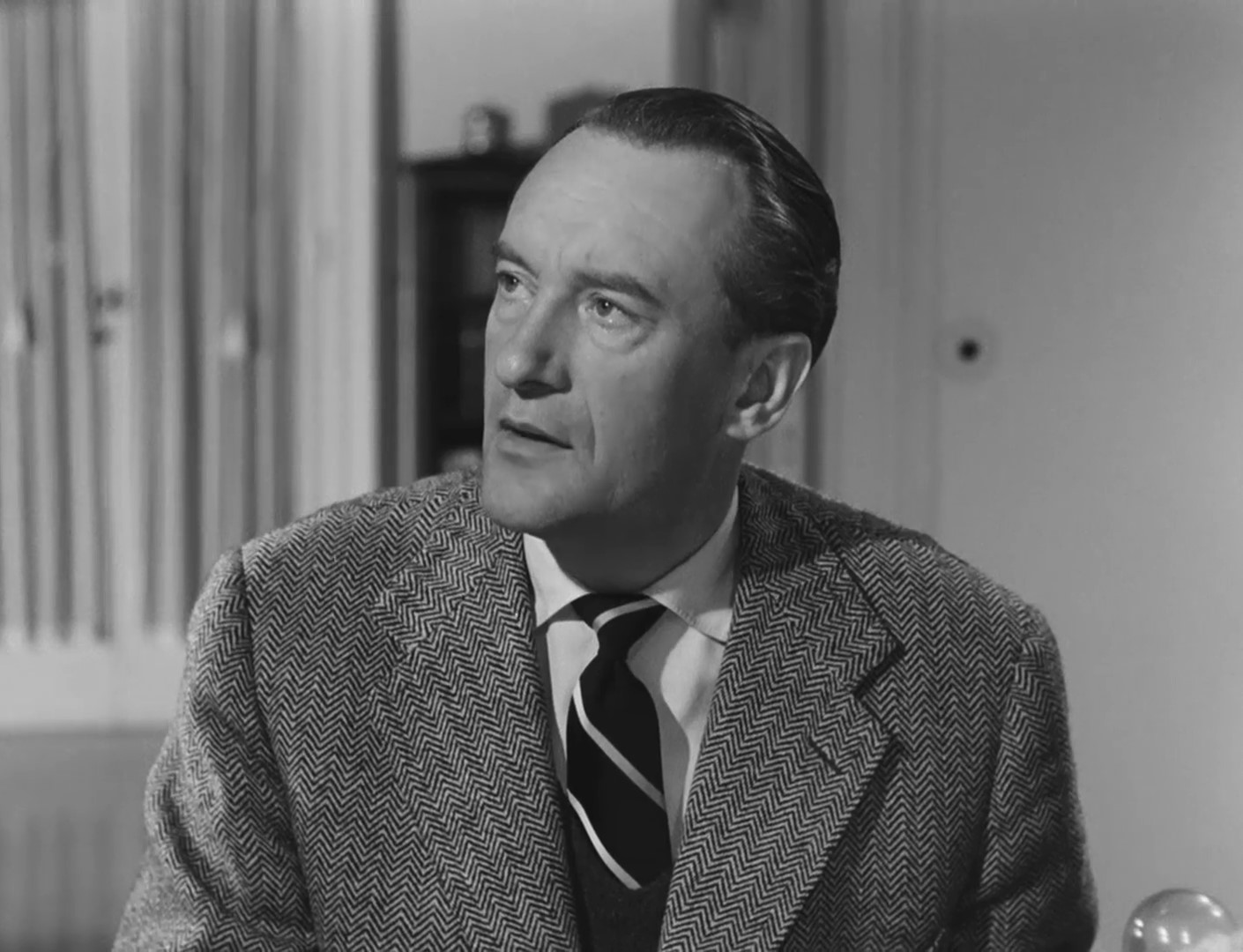 George Sanders dans le film franco-italien Viaggio in Italia (Voyage en Italie, 1954) de Roberto Rossellini