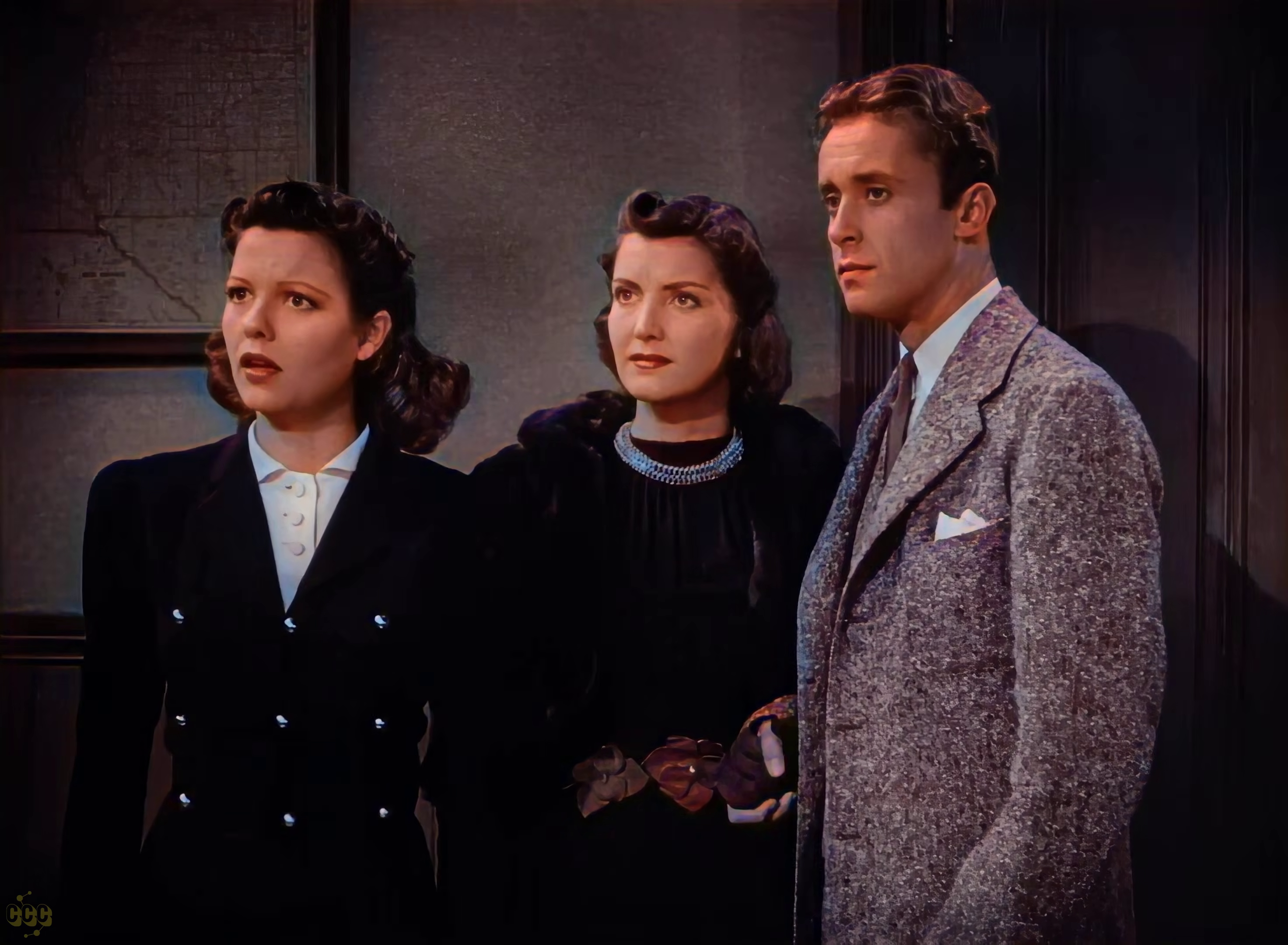 Marjorie Reynolds, Catherine Craig et William Stelling dans le film policier américain Doomed to die (La malédiction, 1940) de William Nigh