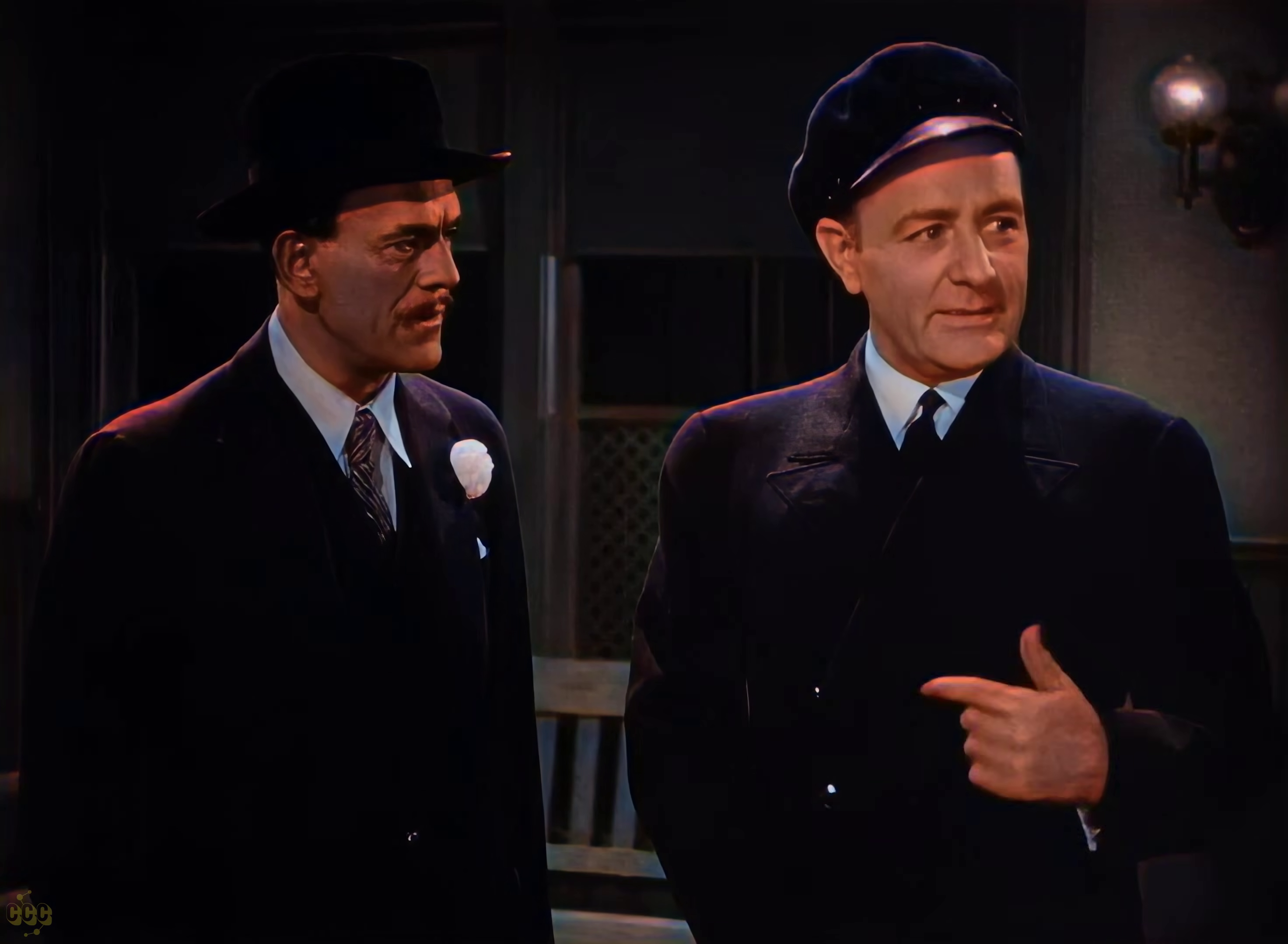 Boris Karloff et Kenneth Harlan dans le film policier américain Doomed to die (La malédiction, 1940) de William Nigh